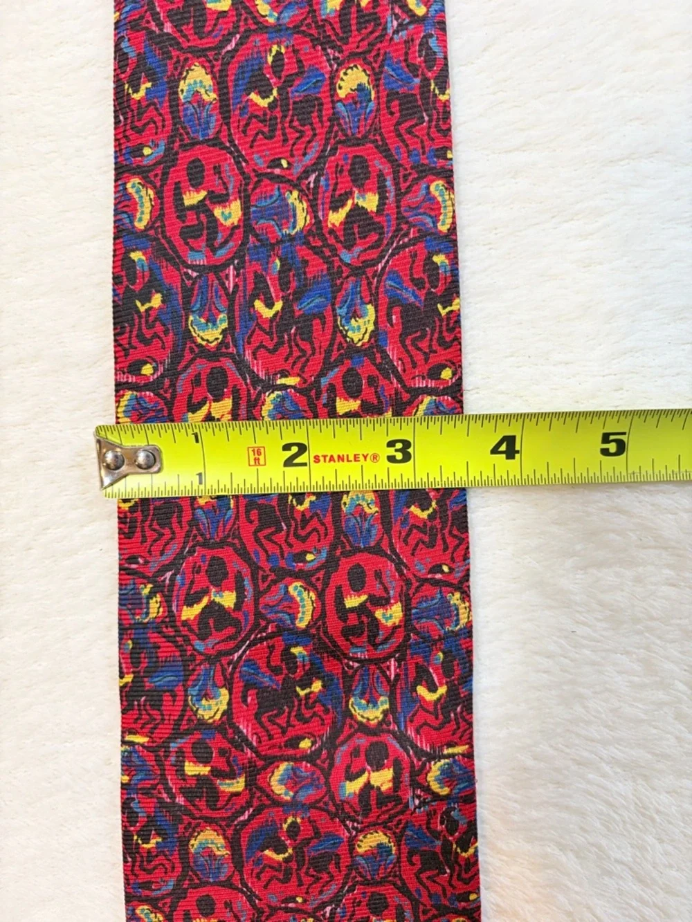 Brioni Men's‎ Roman Soldiers Abstract Red Black Yellow Blue Silk 2 Piece Tie Set